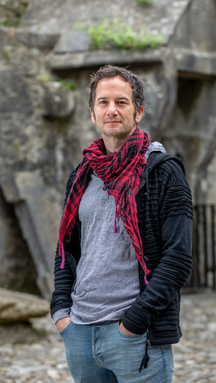 Ross_stewart_director